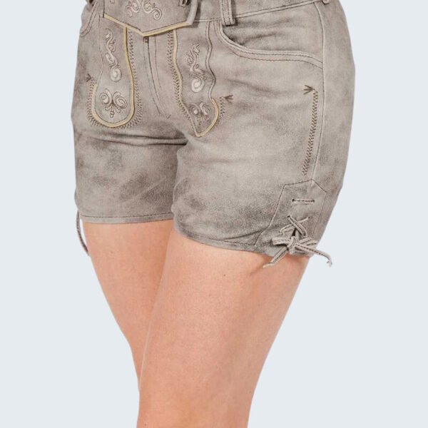 Maria Lederhosen